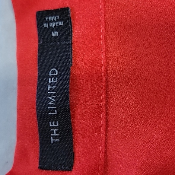 The Limited Size S Red Short Sleeve Button Down Blouse with Tie Neck. - Picture 11 of 12